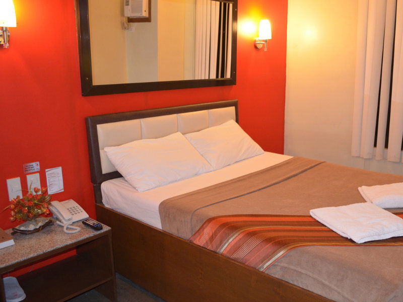 Express Inn Mactan Lapu-Lapu City Bagian luar foto