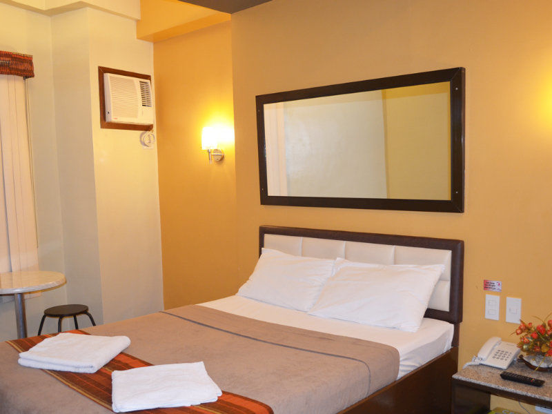 Express Inn Mactan Lapu-Lapu City Bagian luar foto