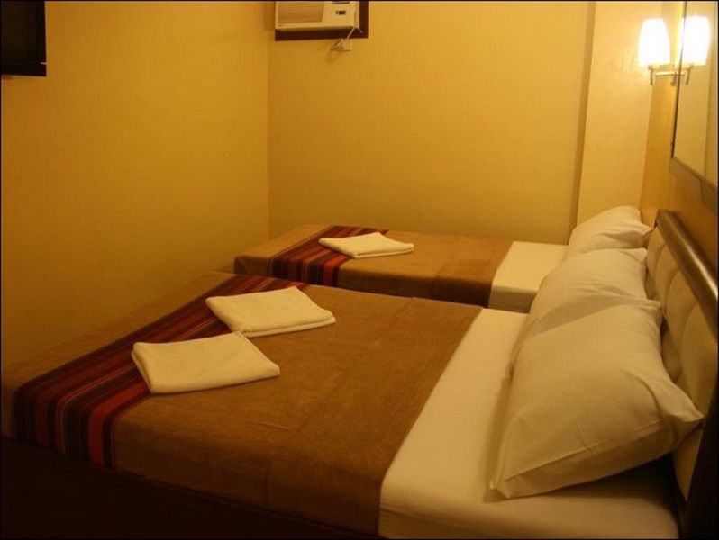 Express Inn Mactan Lapu-Lapu City Bagian luar foto