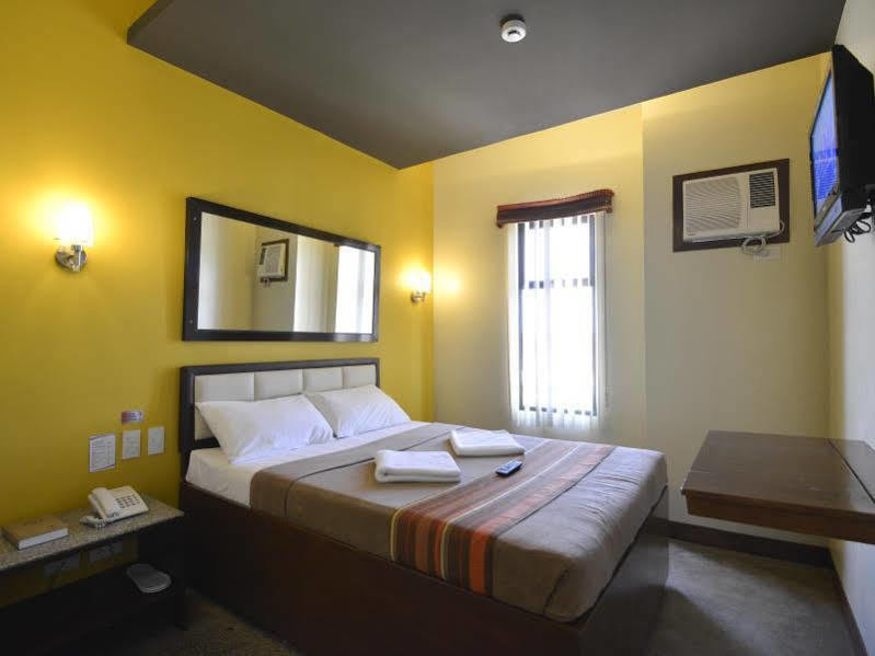 Express Inn Mactan Lapu-Lapu City Bagian luar foto